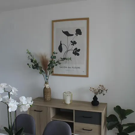 Ensueno 1a Linea Playa Poniente 6 Pax Parking Wifi Y Ac Benidorm